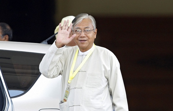 Президент Мьянмы освободил 63 политзаключенных